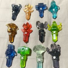 12 Skylanders Traps
