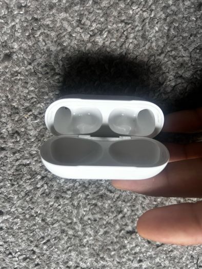 2nd Gen AirPod Pros Case