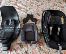 Maxi Cosi Pebble FamilyFix 360 spin car seat, infant insert, spin base, and buggy adaptors