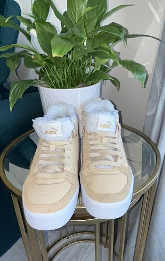 Ladies Beige & White Puma Trainers