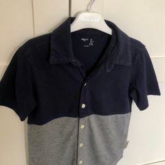 Boys Gap polo shirt size 4/5 years old