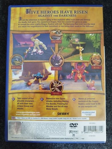 Spyro A Heroes Tail PS2