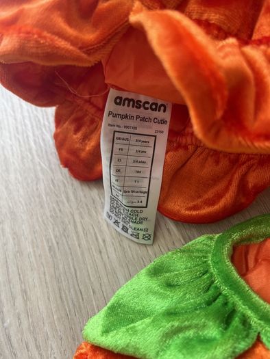 Pumpkin costume 3/4y