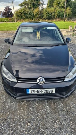 Black Volkswagen Golf 2017