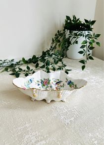 Aynsley "Pembroke" Shell Shaped Footed Bowl