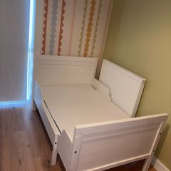 toddler bed