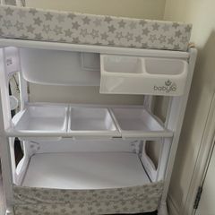 baby changing table with bath tub