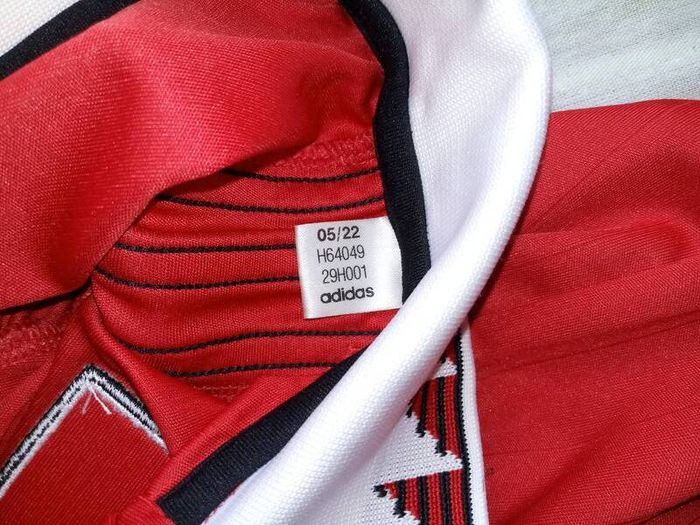 Mint 2022/23 Manchester United Adidas Jersey Size Age 9/10 Years