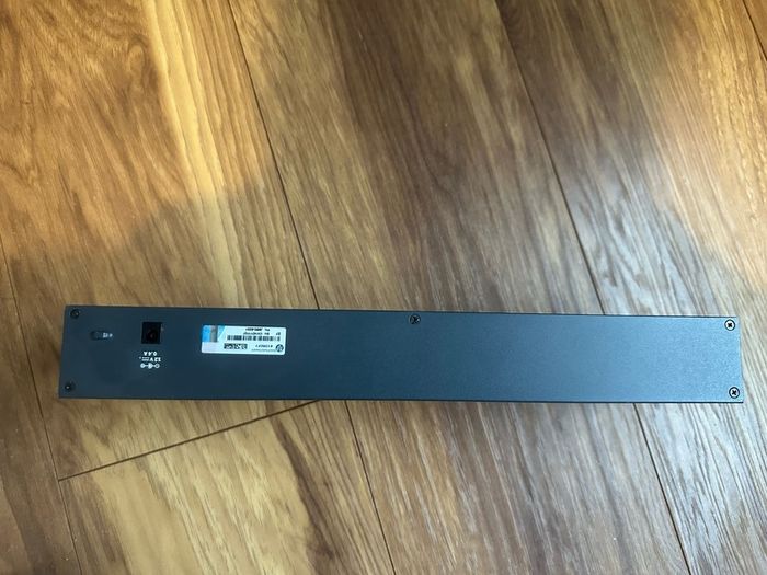 HP V1410-24 Switch