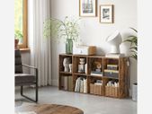 Bookcase with 8 compartments