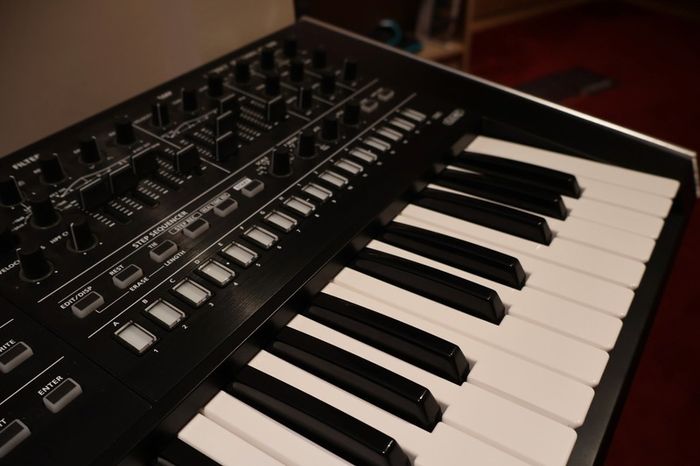 Roland - SYSTEM-8 | PLUG-OUT Synthesizer [+ extras]