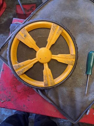lawnmower  wheels