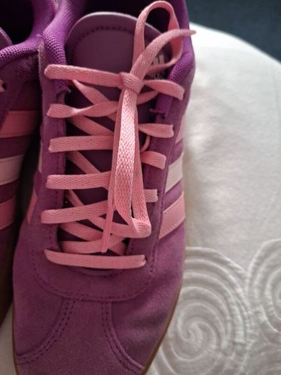 Adidas Runners Size 6 Pink