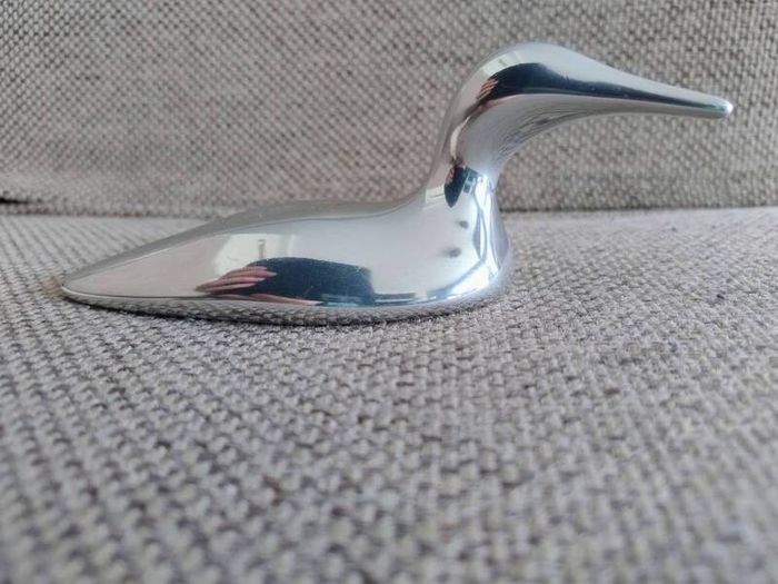 Hoselton Aluminium Sculpture Figurine vintage circa 1970 signed #1555 made in Canada Loon Duck Goose Fowl in very good condition see all photos FREE STANDARD POSTAGE INCLUDED