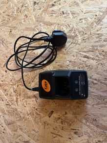 charger TJEP