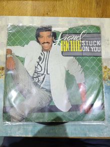 Lionel Richie, Stuck On You, Round And Round, Motown TMG 1341, 1984