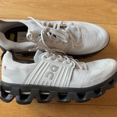 ON Cloudswift 4 mens UK9