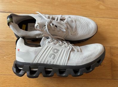 ON Cloudswift 4 mens UK9