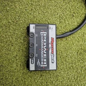 Suzuki gsxr k5/k6 power comander
