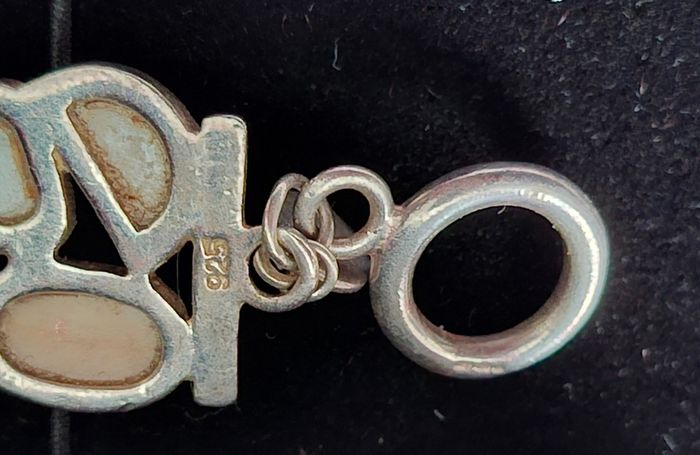 A stunning sterling silver bracelet