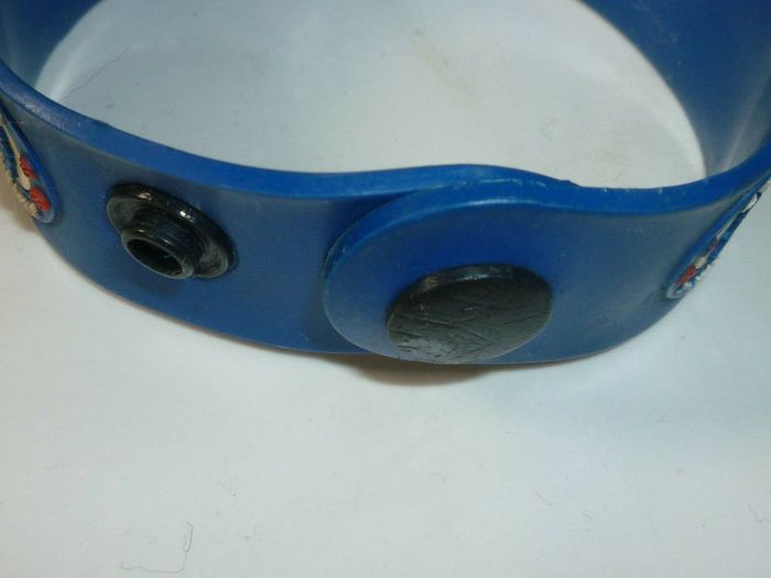 Chelsea Soccer Rubber Wrist Band With Two Snap Buttons To Adjust Length