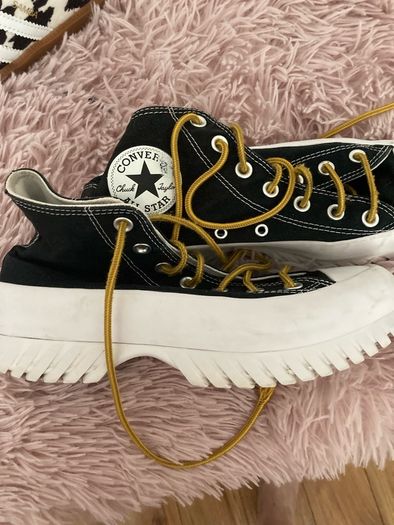 7 pairs of Genuine Converse