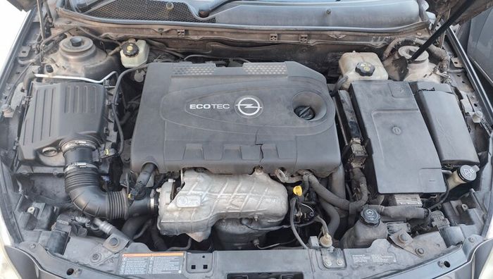 Opel Insignia 2011 2.0 CDTI for parts or repair