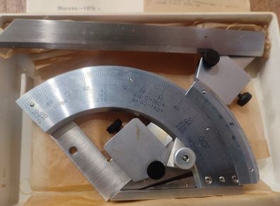 Soviet USSR Vernier Bevel Protractor UN-127 in Case (Kalibr, 1970, Complete Set)