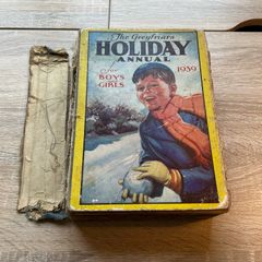 Vintage copy of The Greyfriars Holiday Annual 1939