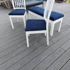 bench and chairs