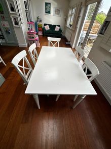 FREE kitchen table