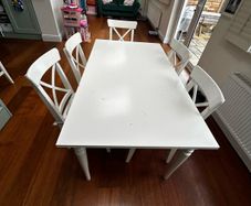 FREE kitchen table