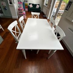 FREE kitchen table