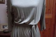 Boohoo dress with elasticated waist and belt. New with tags.