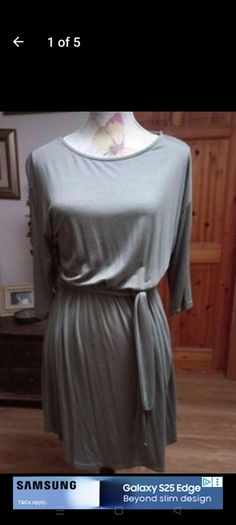 Boohoo dress with elasticated waist and belt. New with tags.