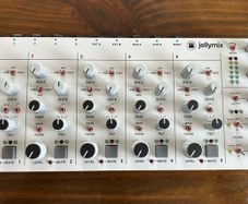 Intellijel: Jellymix