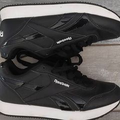 reebook black leather runners size 5