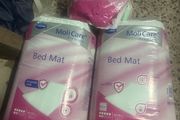 Wet the bed sheets