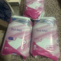 Wet the bed sheets