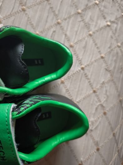 Gaelic soccer/football training shoes size 11 kids