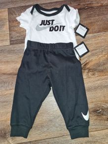 babys nike vest and joggers bnwt