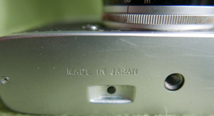 Olympus Trip 35 35mm Film Camera with  Flash - Tested