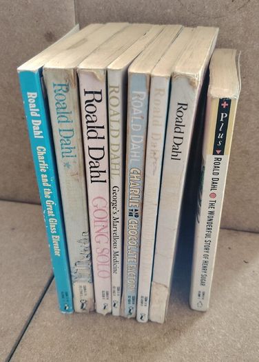 Vintage 1980s Roald Dahl Paperback Collection - 8 Books (Classic Puffin Oval Editions)