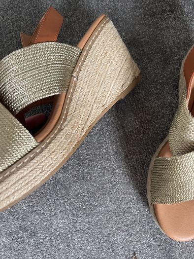 Women's Gold Sandals