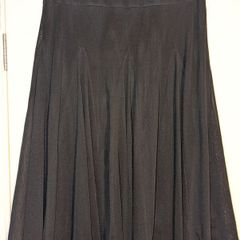 Beautiful big pleat lace midi skirt from Endora