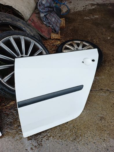 Vw mk5 golfs 2.0 + 1.9 tdi. Black or white