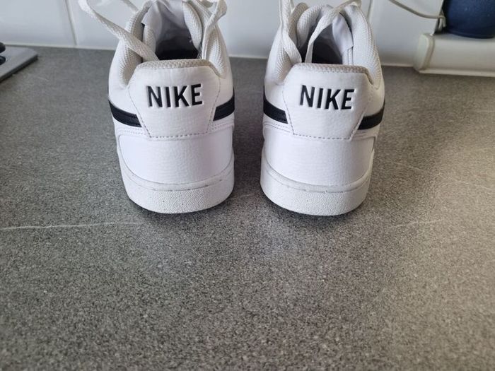 Nike air forces runners