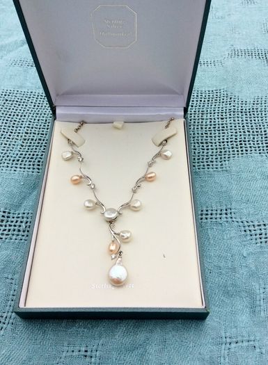 Pearls Pendant
