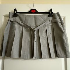 mini skirt