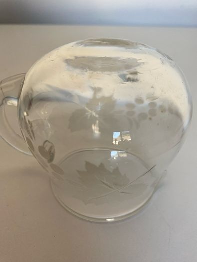 Small glass jug - leaf design